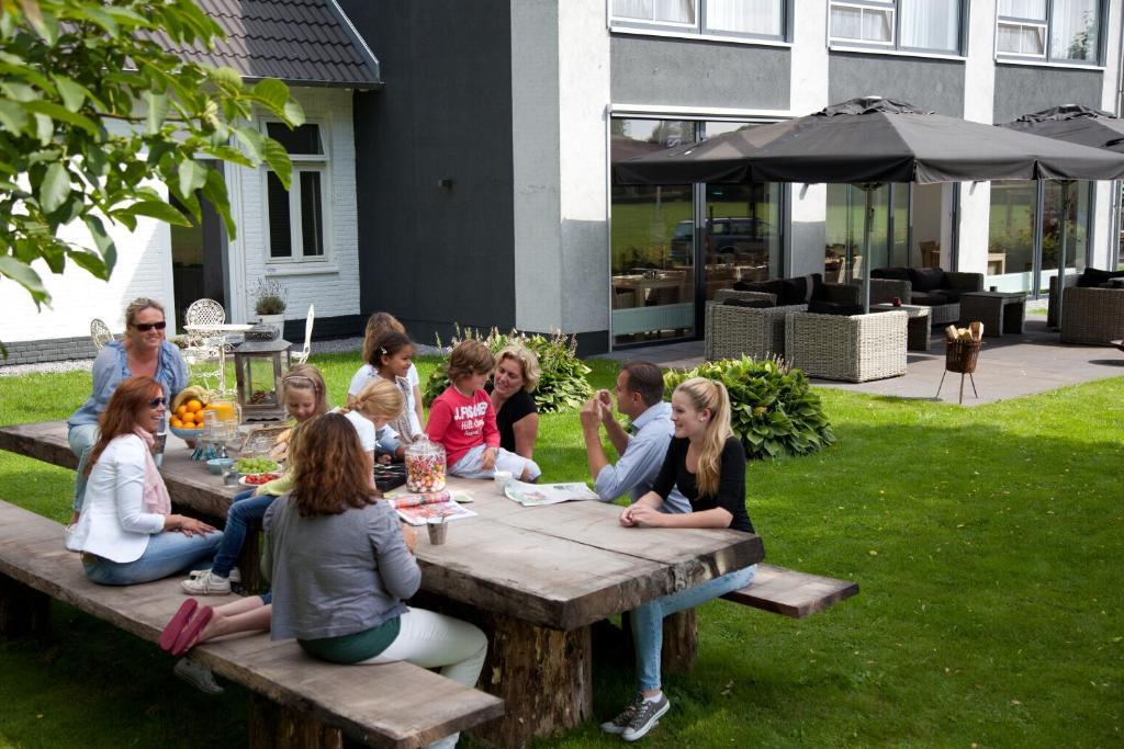 De Slaapfabriek Vakantiehuis En Trainingslocatie Teuge Exterior foto
